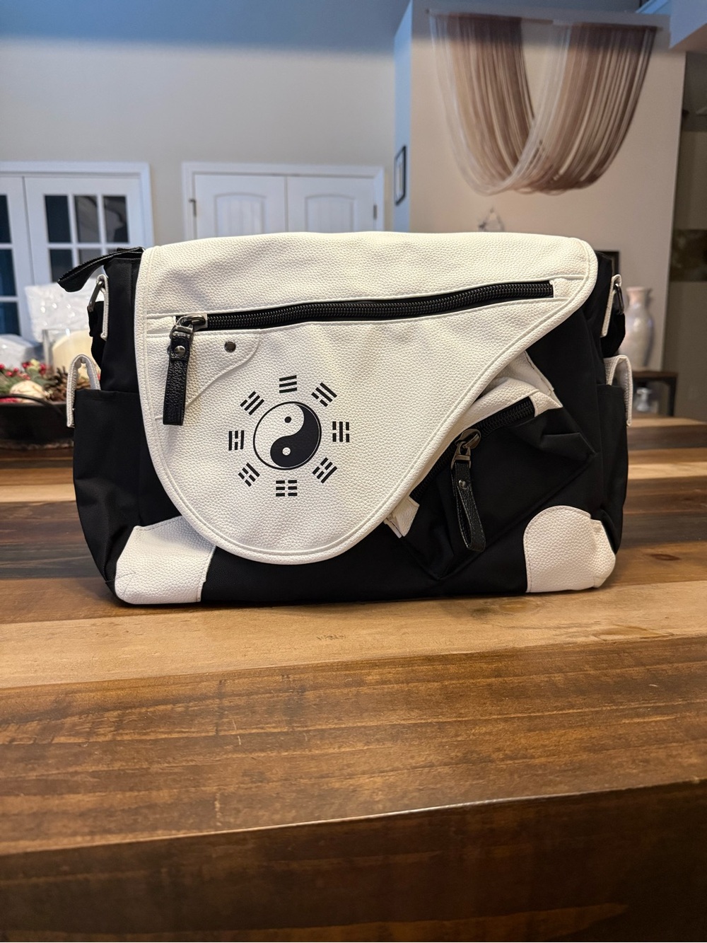 Niepce Black & White Yin Yang Messenger Bag